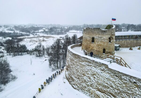 Сказочный Новый Год: Псков, Печоры, Изборск и уютные хутора