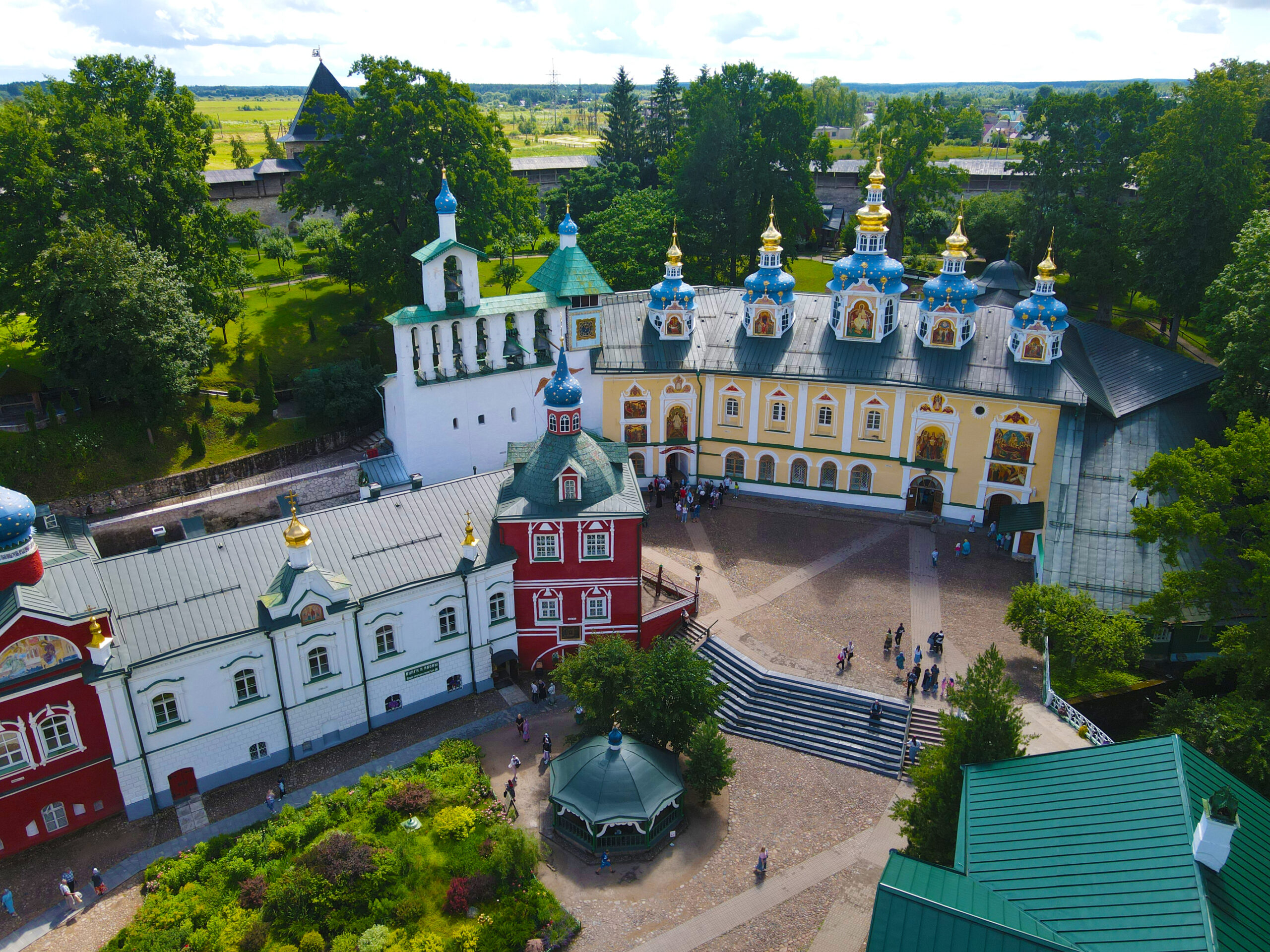 Великий Новгород, Псков, Изборск, Печоры и 3 крепости