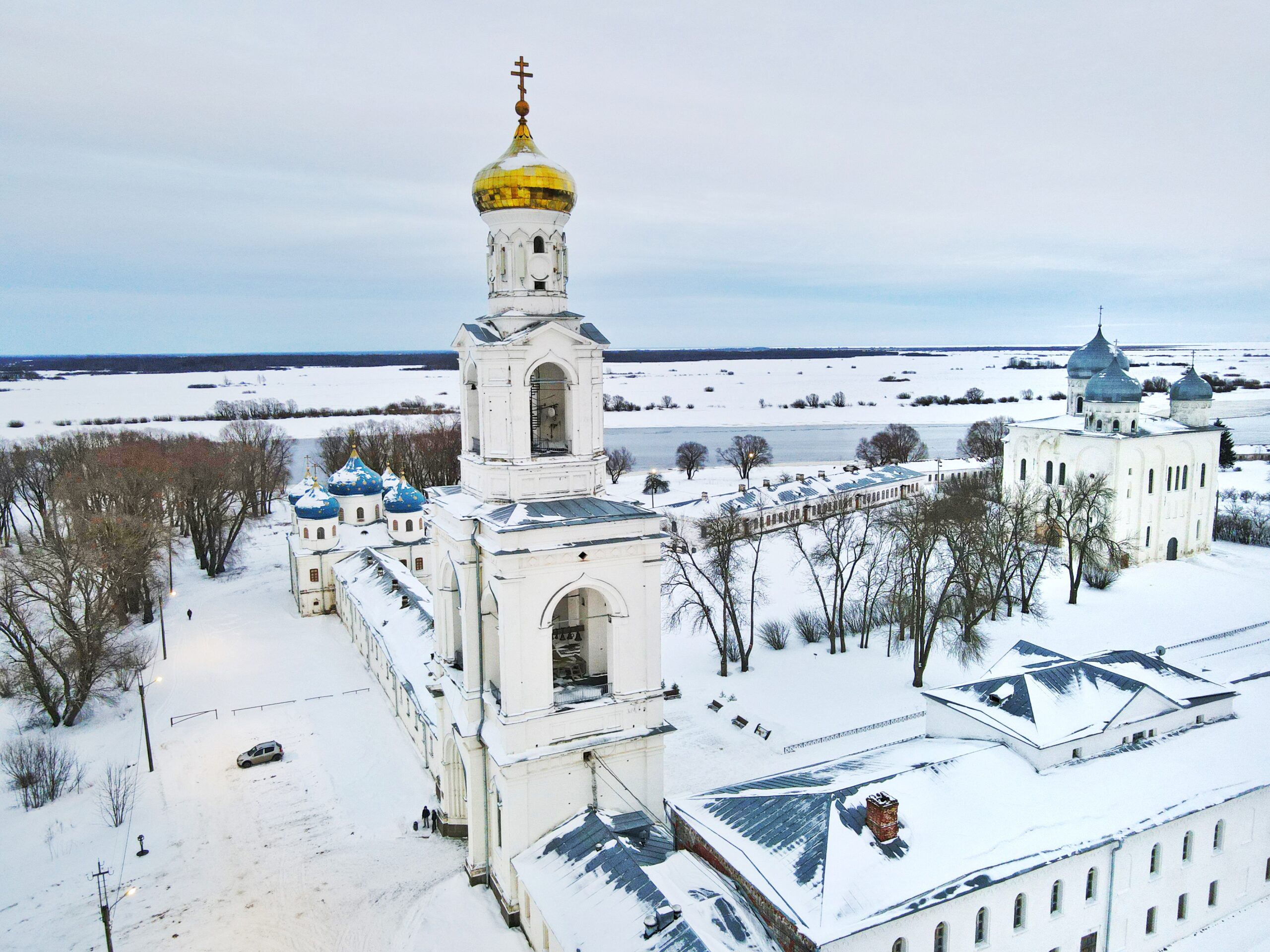 Новый Год по-новгородски: блистательная программа в Амакс Отеле