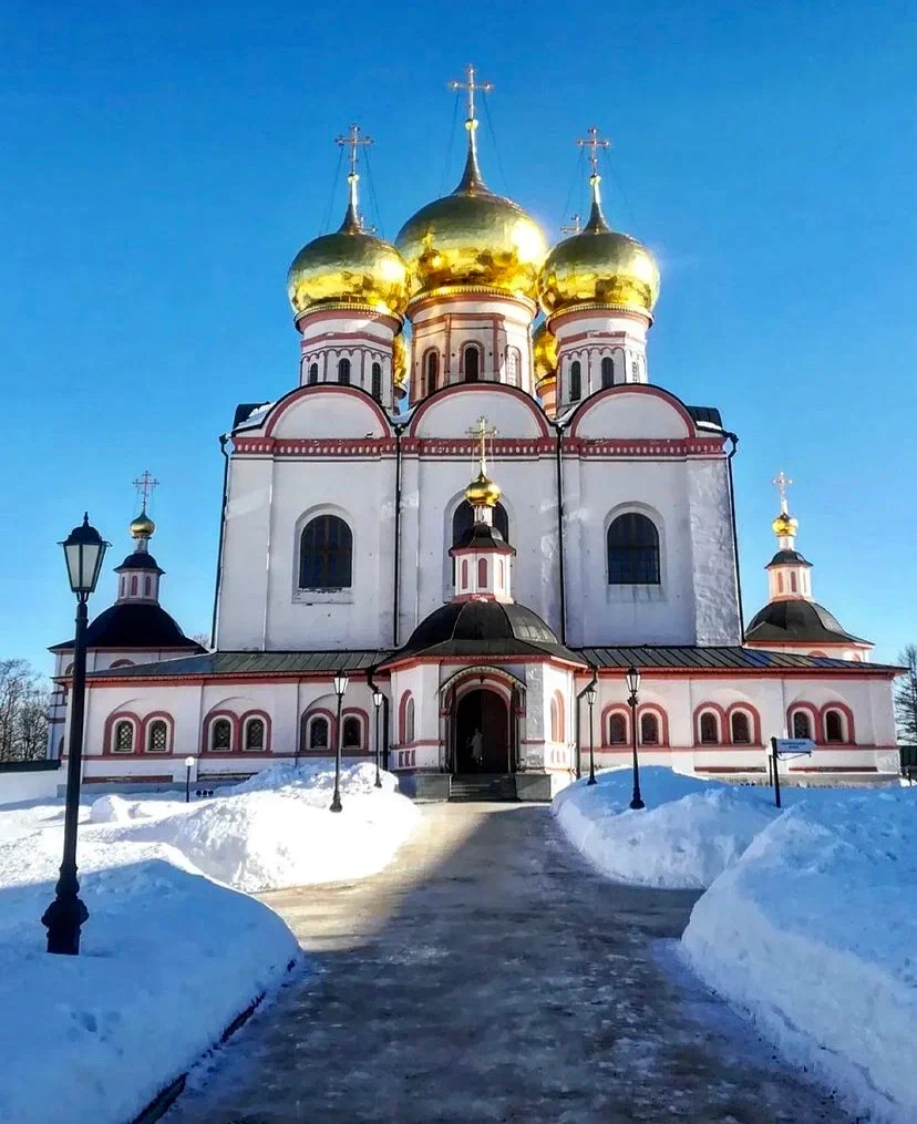 Валдайский Иверский монастырь
